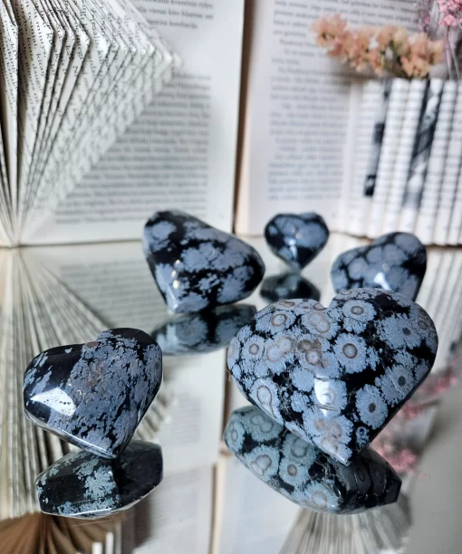 Snieginis obsidianas širdelė 30-89 gr