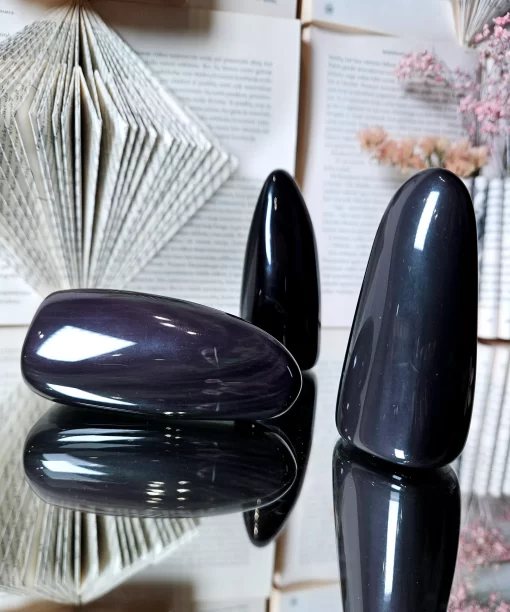 Vaivorykštinis obsidianas kūgis 150-224 gr